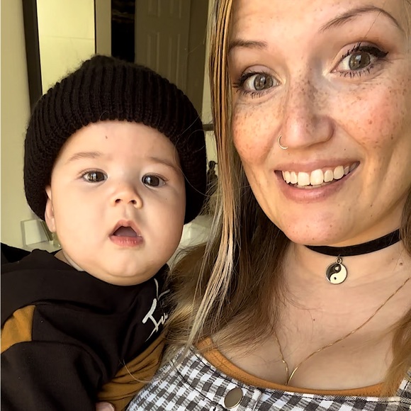 Meet your Posher, Ashley - Picture 1 of 1